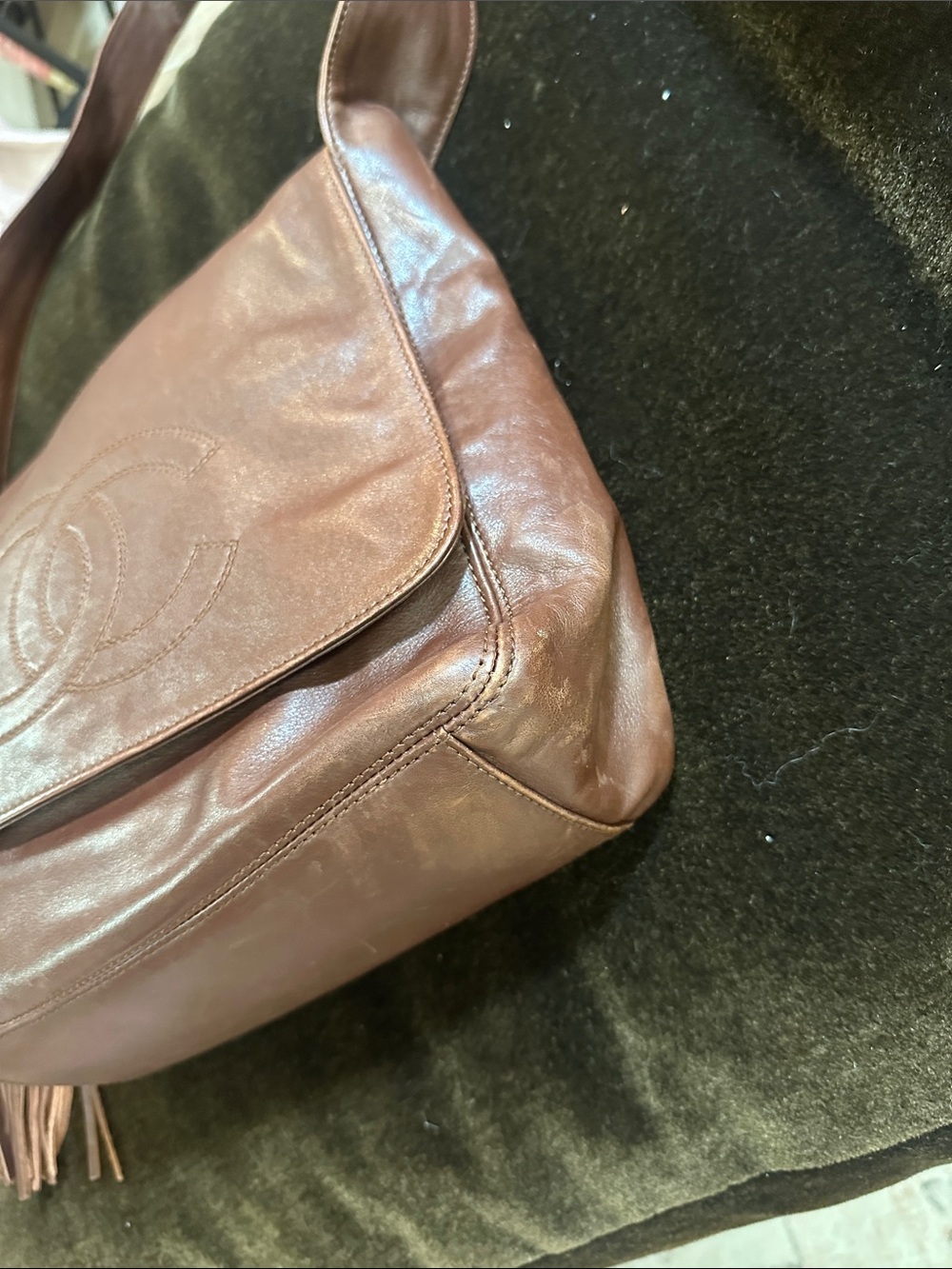 Vintage Lambskin Chanel y2k with tassle - Picture 3 of 16